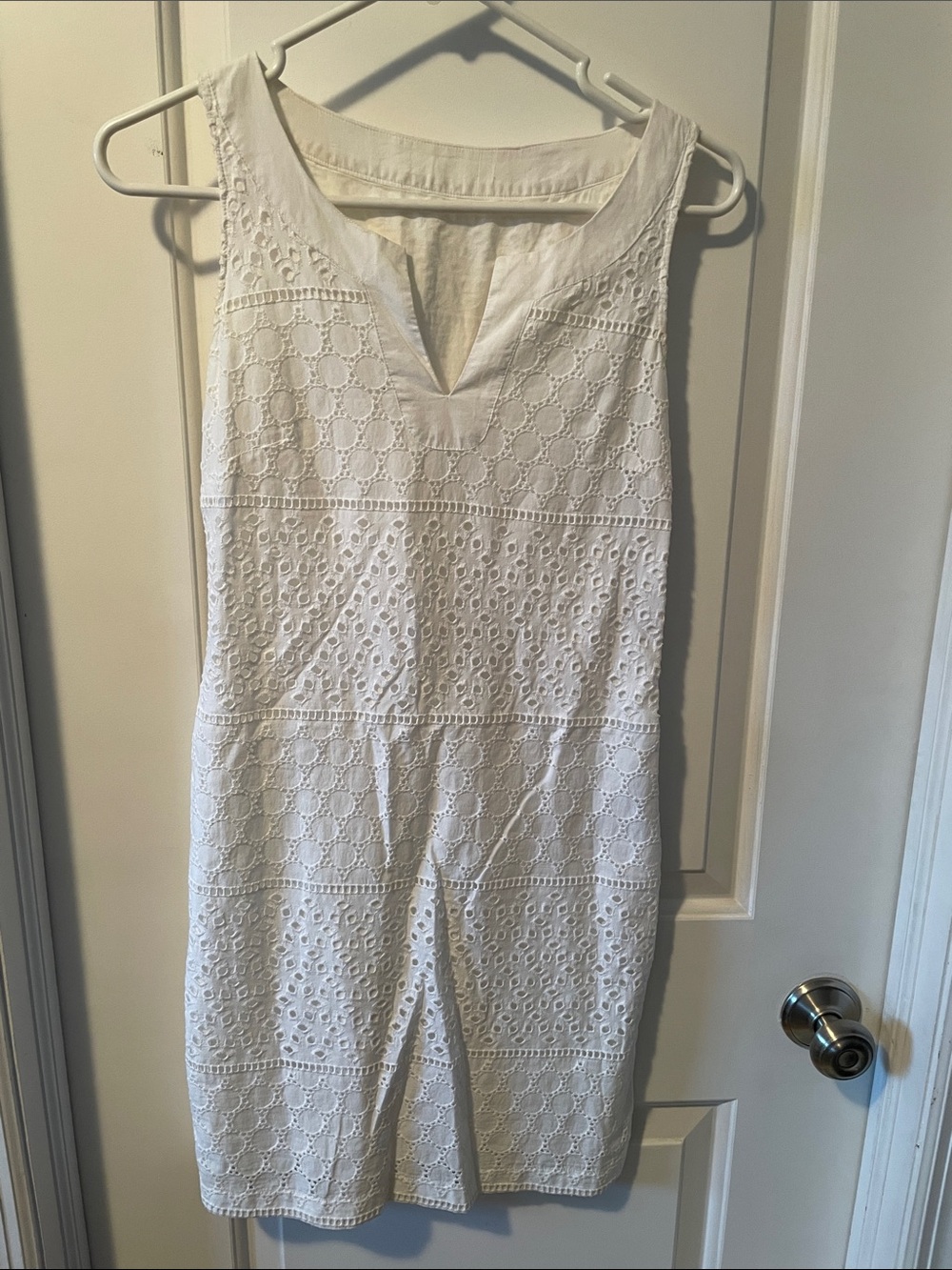 White Eyelet Sleeveless Shift Dress small